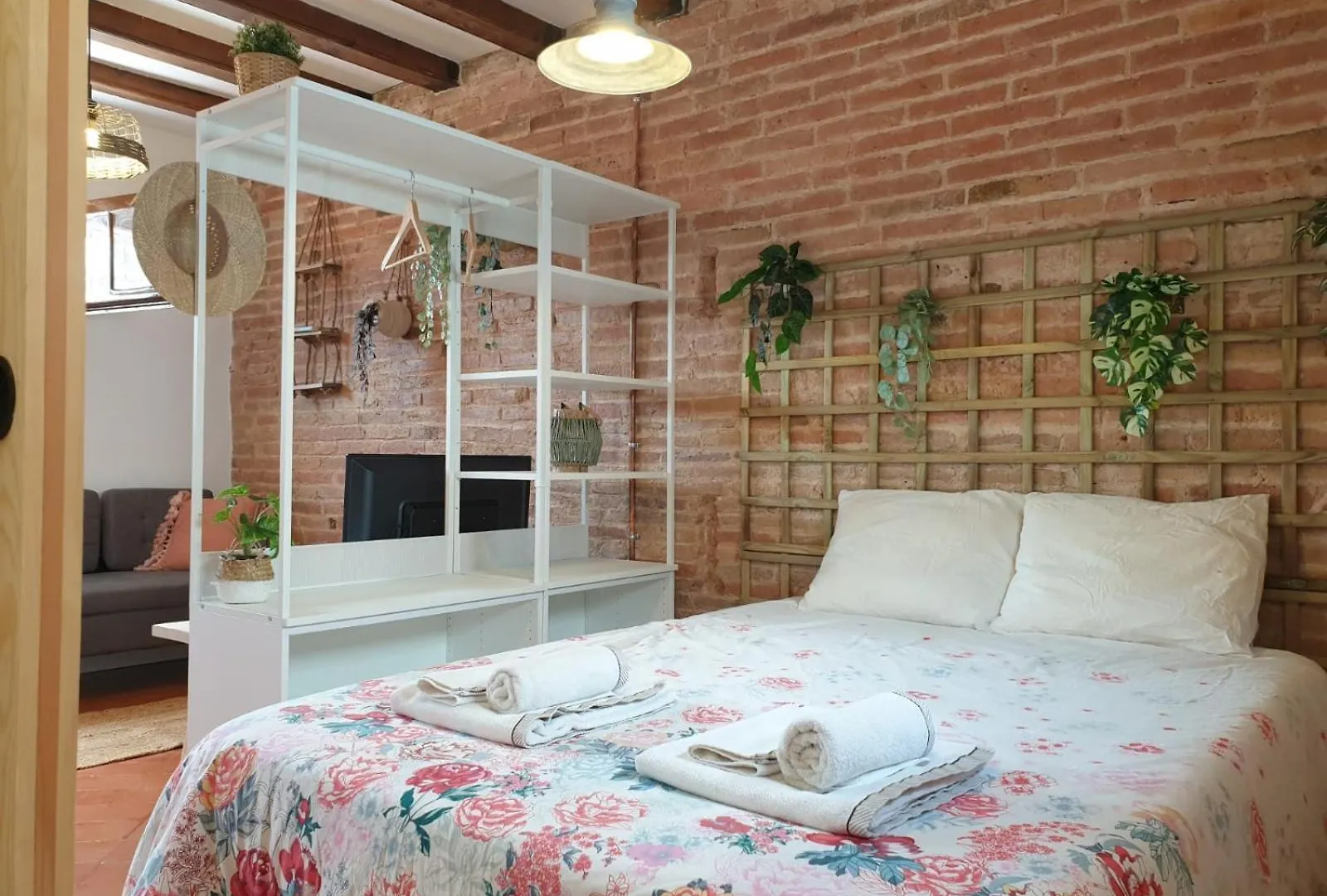 Loft In Barrio De Gracia - Wifi!! Apartment Barcelona Spain